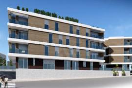 Apartamento T2 com Terraço, Junto à Praia da Consolação