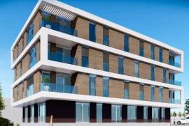 Apartamento T2 com Garagem a 200m da Praia da Consolação