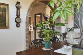 Property with breathtaking vistas
