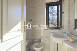 Property with breathtaking vistas