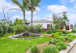 3 Bedroom Country House with Sea View – Near Lagos