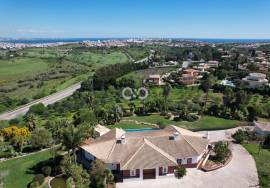 3 Bedroom Country House with Sea View – Near Lagos