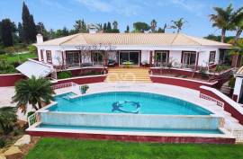 3 Bedroom Country House with Sea View – Near Lagos