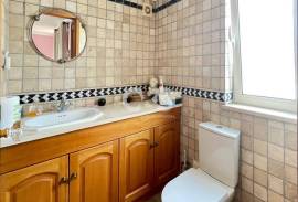 3 Bedroom Country House with Sea View – Near Lagos