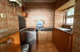 Two-Storey Property (Apartment + Café) with Sea View in Terreiro – São Mateus