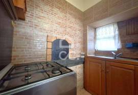 Two-Storey Property (Apartment + Café) with Sea View in Terreiro – São Mateus