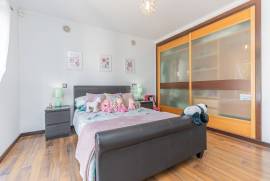 Elegant and Spacious 5-Bedroom Villa in Quarteira, Central Algarve