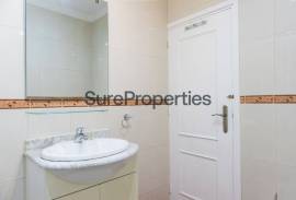 Village house with 4 bedrooms and terrace in Algarrobo village.