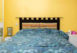 Village house with 4 bedrooms and terrace in Algarrobo village.