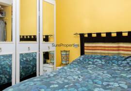 Village house with 4 bedrooms and terrace in Algarrobo village.