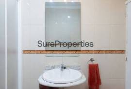 Village house with 4 bedrooms and terrace in Algarrobo village.