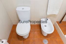 Village house with 4 bedrooms and terrace in Algarrobo village.