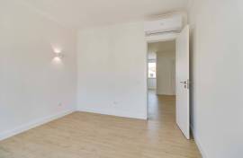 3-Bedroom Duplex Apartment, Fully Renovated, in the Historic Centre of Cascais