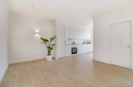 3-Bedroom Duplex Apartment, Fully Renovated, in the Historic Centre of Cascais