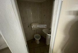 Stall shop with 57 m2 consisting of 2 floors located in Santiago do Cacém