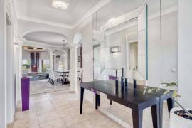 Beautiful 3+ bedroom villa with pool, guest annex,  double garage, lake, fab sea views, garden house. Moncarapacho