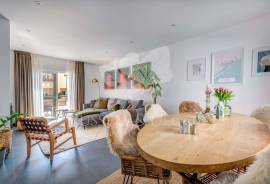 Contemporary 4 bedroom villa, perfect for families and second home buyers. Tavira