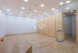 Commercial Store for Sale at Quinta Shopping – 44m² | Quinta do Lago