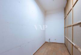 Commercial Store for Sale at Quinta Shopping – 62m² with Basement | Quinta do Lago