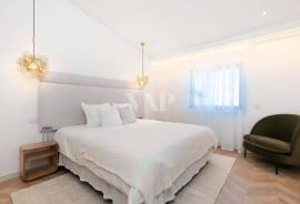 Fully Renovated 4-Bedroom Villa with Saltwater Pool in Vale do Garrão, Vale do Lobo