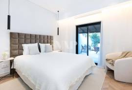 Fully Renovated 4-Bedroom Villa with Saltwater Pool in Vale do Garrão, Vale do Lobo