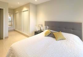 Luxury 2-Bedroom Apartment with Pool View in Pine Hills, Vila Sol – Vilamoura