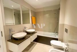 Luxury 2-Bedroom Apartment with Pool View in Pine Hills, Vila Sol – Vilamoura