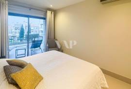 Luxury 2-Bedroom Apartment with Pool View in Pine Hills, Vila Sol – Vilamoura