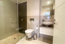 Luxury 2-Bedroom Apartment with Pool View in Pine Hills, Vila Sol – Vilamoura