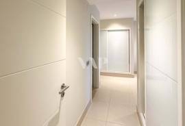 Luxury 2-Bedroom Apartment with Pool View in Pine Hills, Vila Sol – Vilamoura