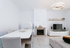 Renovated 2-Bedroom Apartment with Pool in Vilamoura