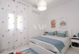 Renovated 2-Bedroom Apartment with Pool in Vilamoura