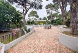 1-Bedroom Apartment with Private Rooftop in Vilamoura