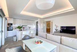 Modern 2-Bedroom Apartment with Panoramic Views in Faro