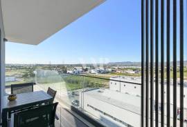 Modern 2-Bedroom Apartment with Panoramic Views in Faro