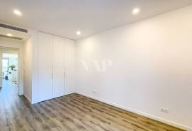 Modern 2-Bedroom Apartment with Panoramic Views in Faro