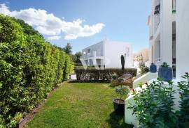 3 Bedroom Apartment with Private Garden and Golf Front in Vilamoura