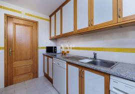 2 bedroom flat in Vilamoura for sale, set in private condominium