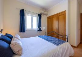 2 bedroom flat in Vilamoura for sale, set in private condominium