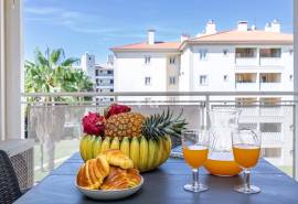 2 bedroom flat in Vilamoura for sale, set in private condominium