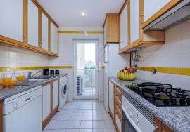 2 bedroom flat in Vilamoura for sale, set in private condominium