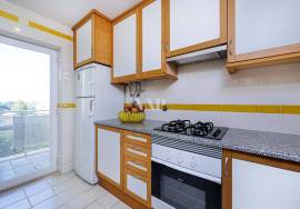 2 bedroom flat in Vilamoura for sale, set in private condominium