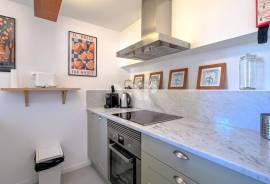 2-Bedroom Apartment with Private Terrace and Parking in Vilamoura Marina