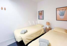 2-Bedroom Apartment with Private Terrace and Parking in Vilamoura Marina