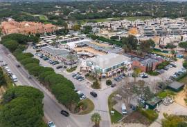 Commercial Store for Sale at Quinta Shopping – 30m² with Basement | Quinta do Lago