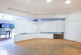 Commercial Store for Sale at Quinta Shopping – 30m² with Basement | Quinta do Lago