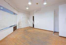 Commercial Store for Sale at Quinta Shopping – 30m² with Basement | Quinta do Lago