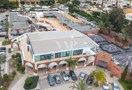 Commercial Store for Sale at Quinta Shopping – 30m² with Basement | Quinta do Lago