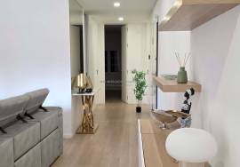Modern 3 bedroom apartment with terrace, 2 parking spaces and storage room | Recent Construction (2023)