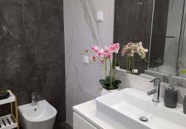 Modern 3 bedroom apartment with terrace, 2 parking spaces and storage room | Recent Construction (2023)